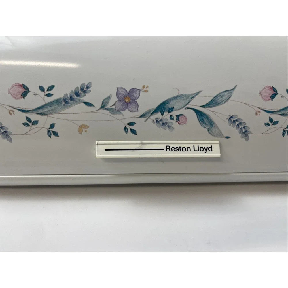 Reston Lloyd Metal Bread Box 